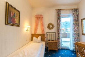 Einzelzimmer im Hotel Garni Almenrausch und Edelweiß in Garmisch-Patenkirchen